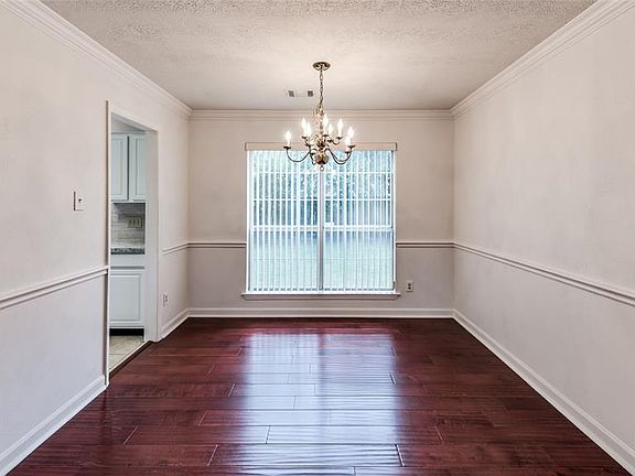 5th image of 814 Coral Tree Pl