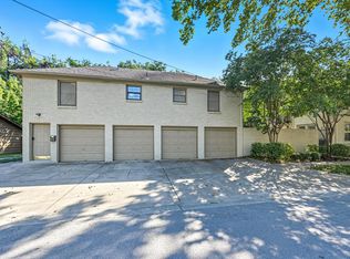 911 Virginia Pl, Fort Worth, TX 76107