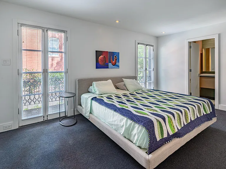111 W Charlton St — Photo 26