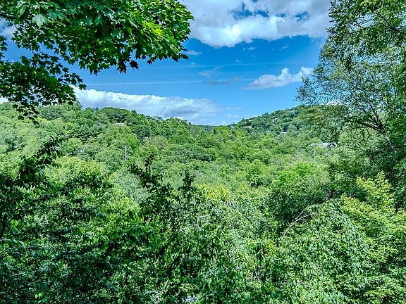 5th image of 492 Skyland View Drive