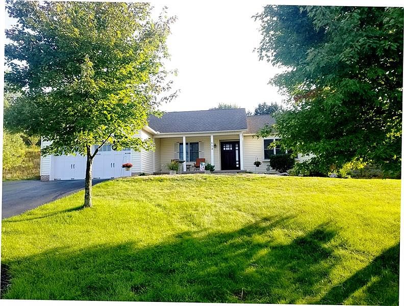 2nd image of 112 Willow Run Dr