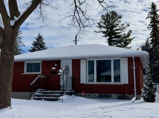 162 2nd Ave, Greater Napanee, ON K7R 2J2