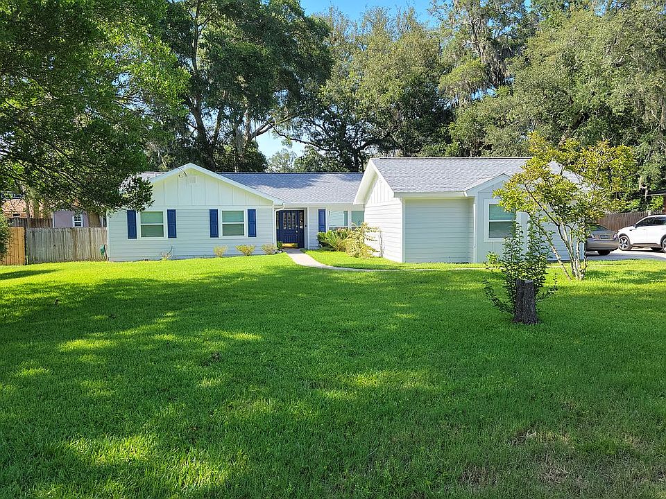 2nd image of 14067 Spanish Point Dr