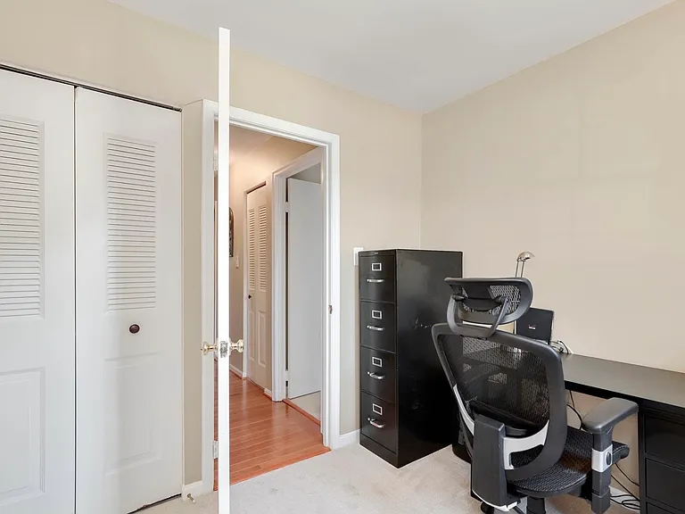 9765 High Water Ct — Photo 4