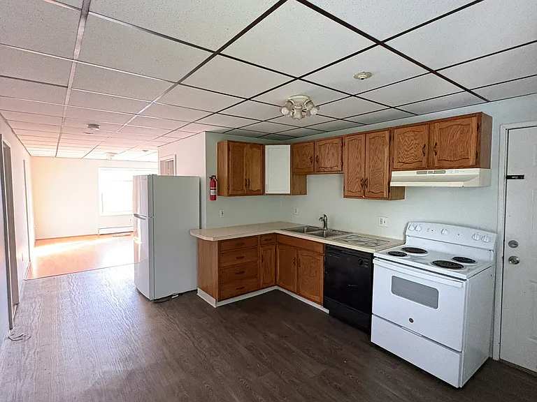 34 E Main St #8 — Photo 1