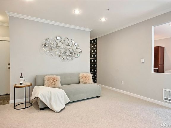 4th image of 25025 SE Klahanie Blvd APT J202