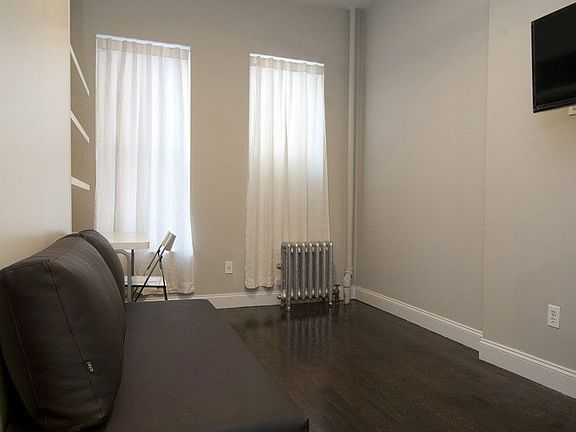 2nd image of 2299 A C Powell Blvd APT 5A