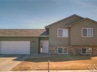 3808 S Stanford Ave, Sioux Falls, SD 57106