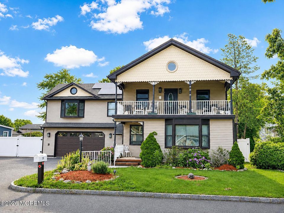 1st image of 215 Fischer Boulevard