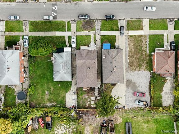 3rd image of 13601 Northlawn St