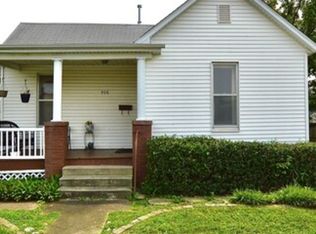 908 E Reservoir St, Springfield, IL 62702