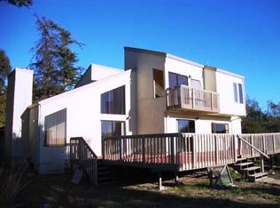 18080 Sleepy Hollow Ln, Salinas, CA 93907