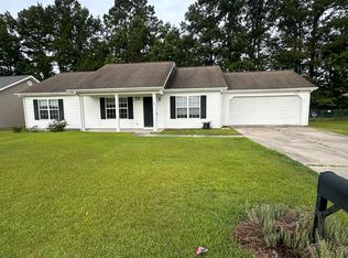 143 Corinth Dr, New Bern, NC 28562
