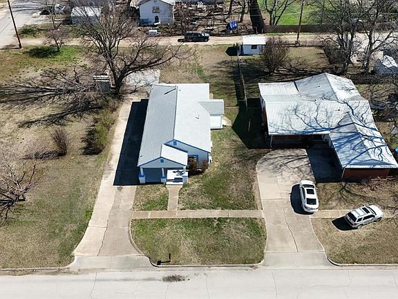 3rd image of 404 S 2nd St