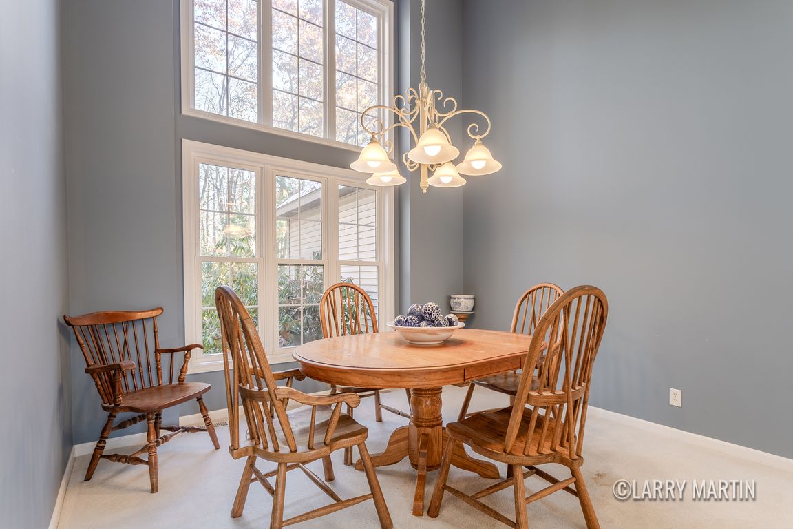 next background image