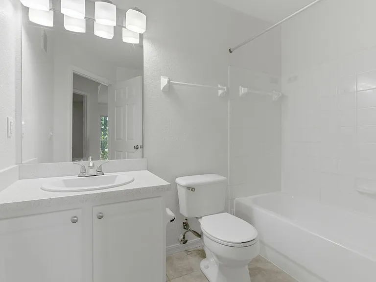 4240 Summer Landing Dr #102 — Photo 9