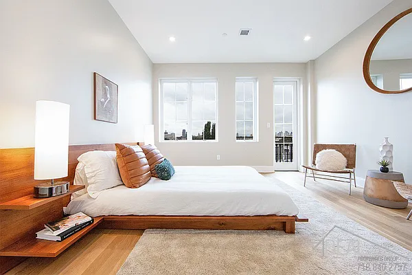 Sold by Ideal Properties Group | media 9