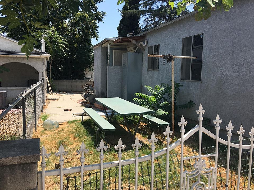 1st image of 2316 Seaman Ave
