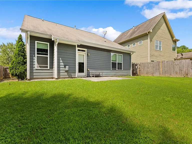 1704 Drew Dr NW — Photo 31