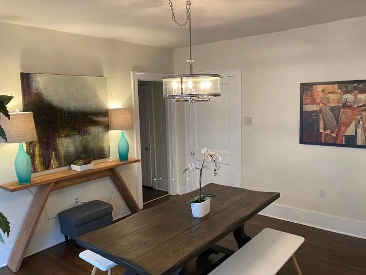 5724 Worth St — Photo 9