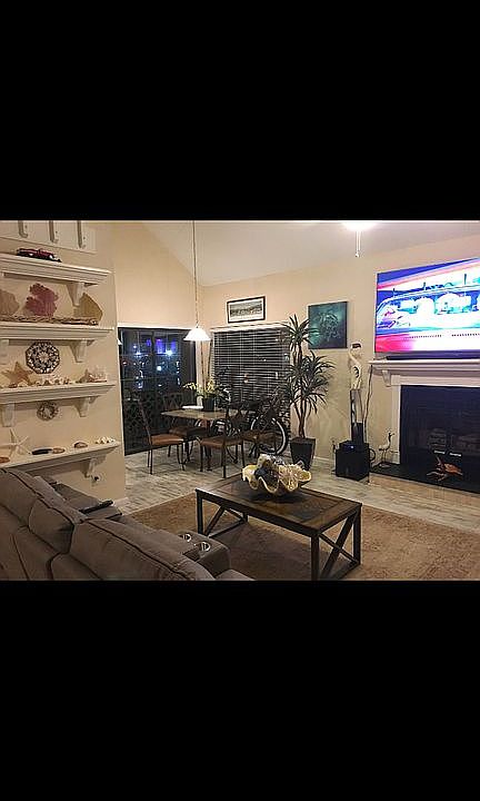 1st image of 413 Harbour Point #301
