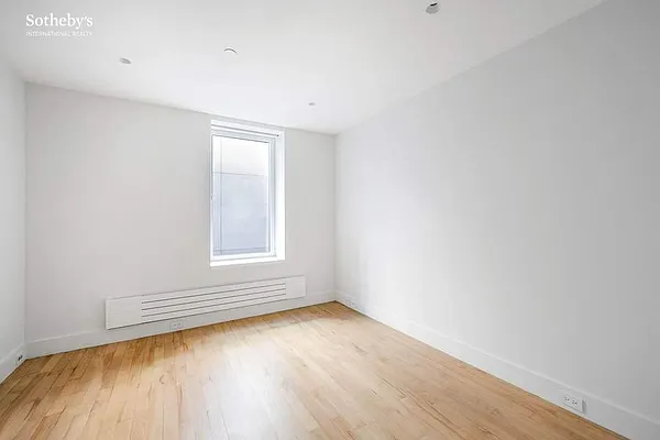 Rented by Sotheby's International Realty | media 18