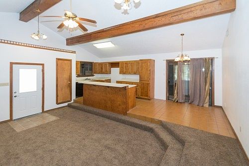 4th image of 1093 Fairway Dr