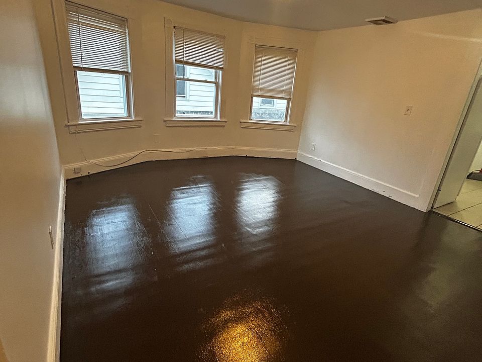 1st image of 50 Worth St #3