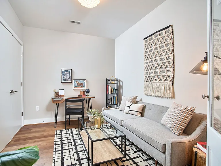 214 Hunt St #306 — Photo 22