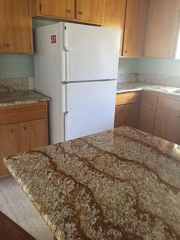 2 bed, 1100 sqft, $2,500 — Photo 3