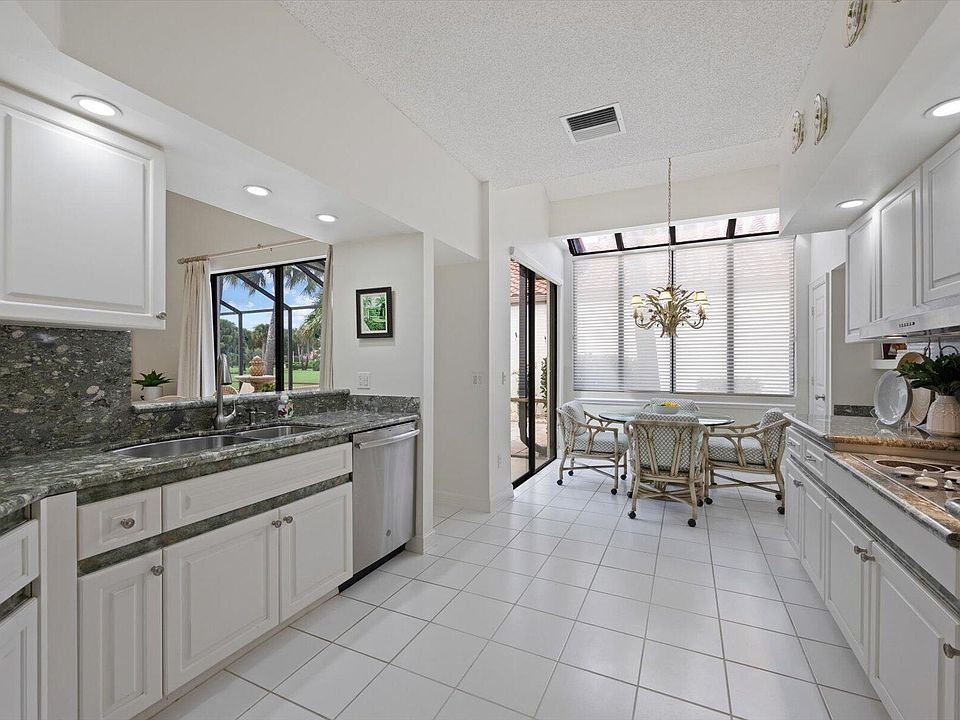 1st image of 1605 Fairway Terrace