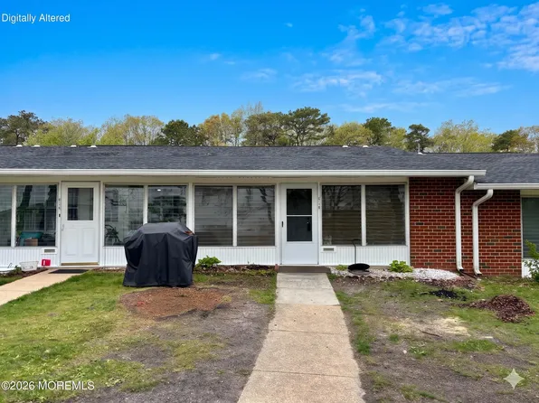 877C Balmoral Court, Lakewood, NJ 08701