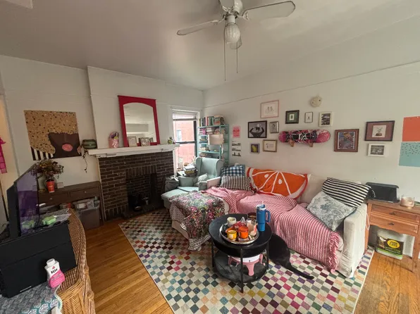 3952 N Fremont St #3, Chicago, IL 60613