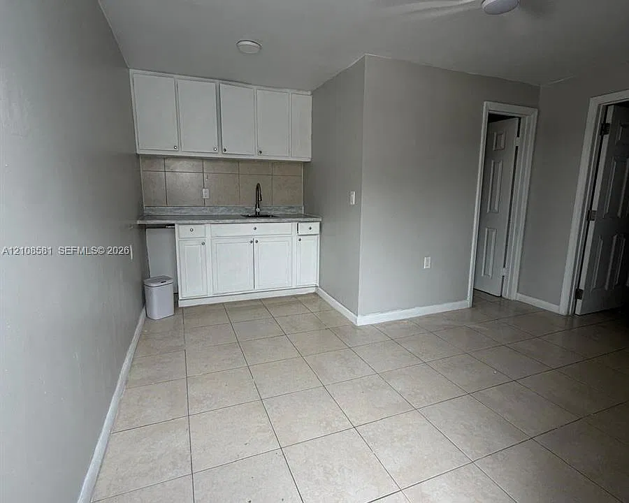 10430 NW 35th Pl #2