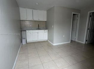 10430 NW 35th Pl Unit 2, Miami, FL 33147