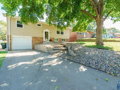 2740 S Paxton St, Sioux City, IA, 51106