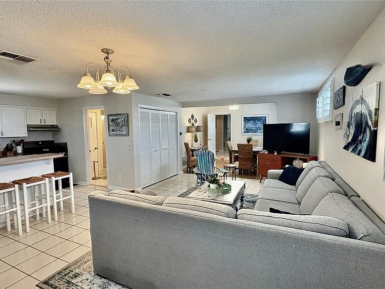 2410 S Atlantic Ave — Photo 8