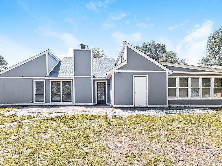 8182 Valley Ridge Trl — Photo 16