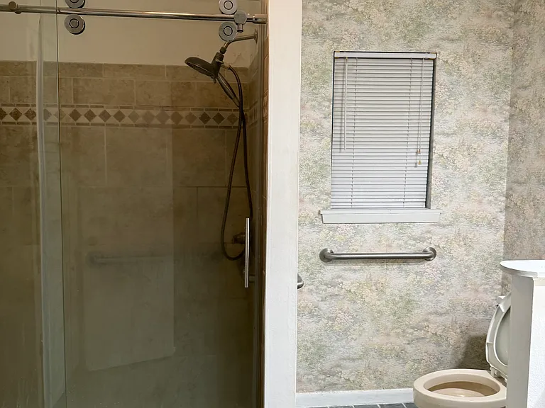 7213 University Dr — Photo 19