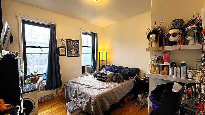 1st image of 153 Norfolk St APT 3H
