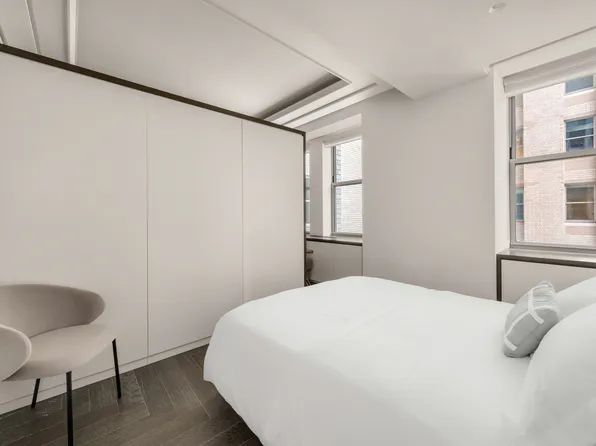 301 Park Avenue image 5 of 14