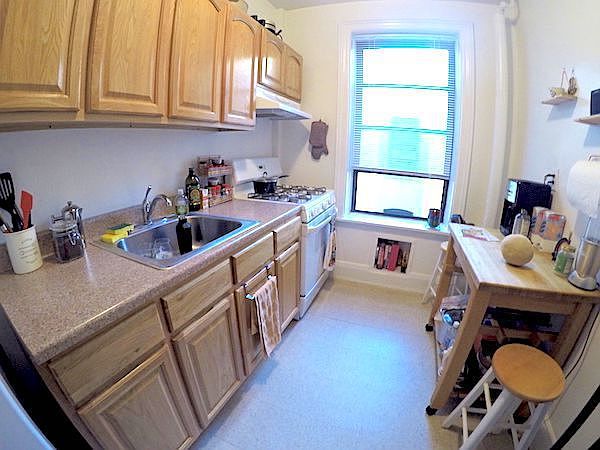 1st image of 3033 32nd St APT 4C
