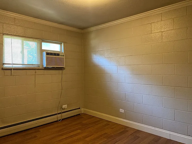 125 E Mrytle Flats — Photo 42