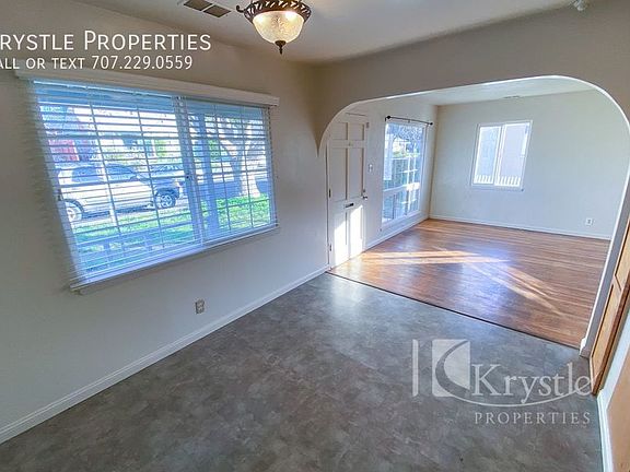 3rd image of 721 Elmwood Ave