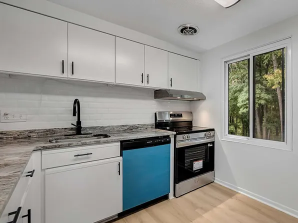 55 Trolley Crossing Lane #55, Middletown, CT 06457