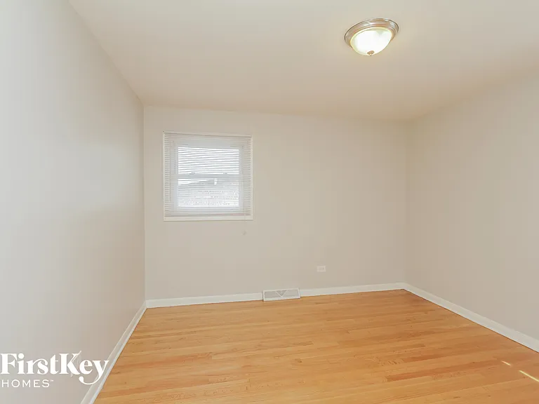 3729 W 121st Pl — Photo 11