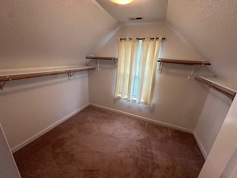 501 King Ct — Photo 14