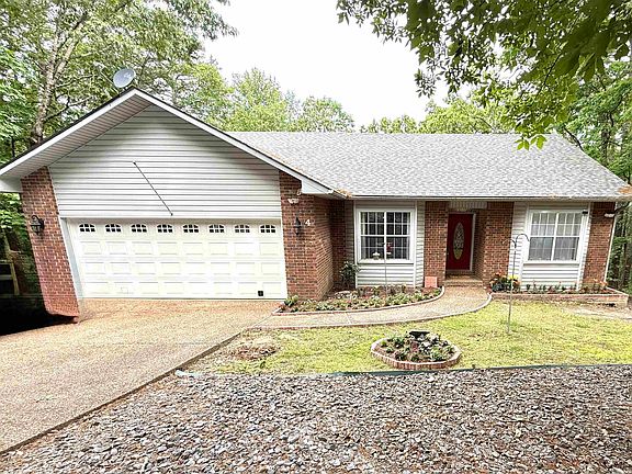 2nd image of 4 Narcisco Cir