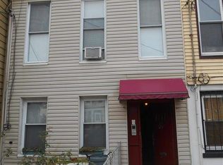 109 Oak St, Jersey City, NJ