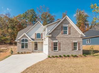 407 Oak Hills Dr, Lenoir City, TN 37771